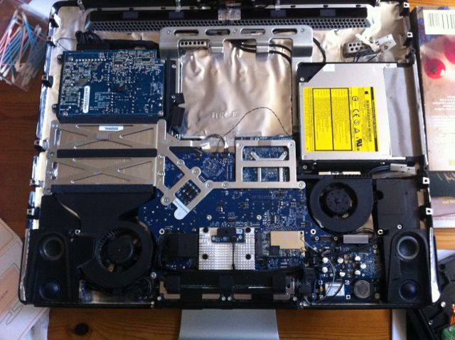 Centrum Vågn op Oprør Installing a SSD drive into a mid-2007 iMac | mages' blog